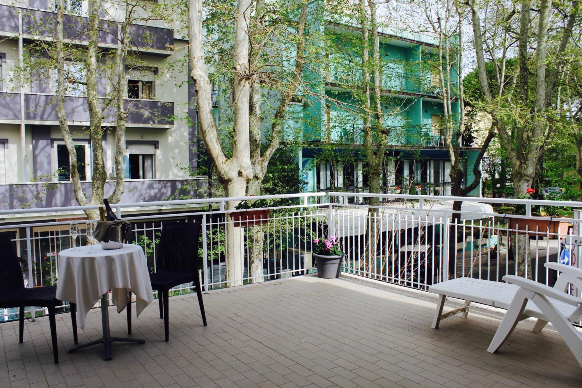 Blue Loft Hotel Cesenatico Exterior foto