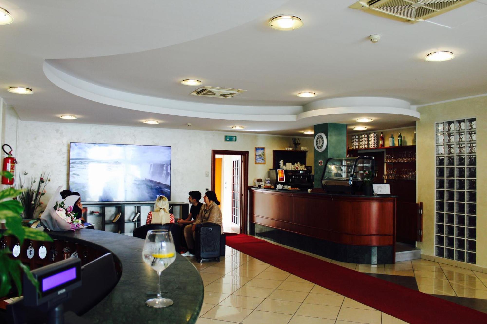 Blue Loft Hotel Cesenatico Exterior foto