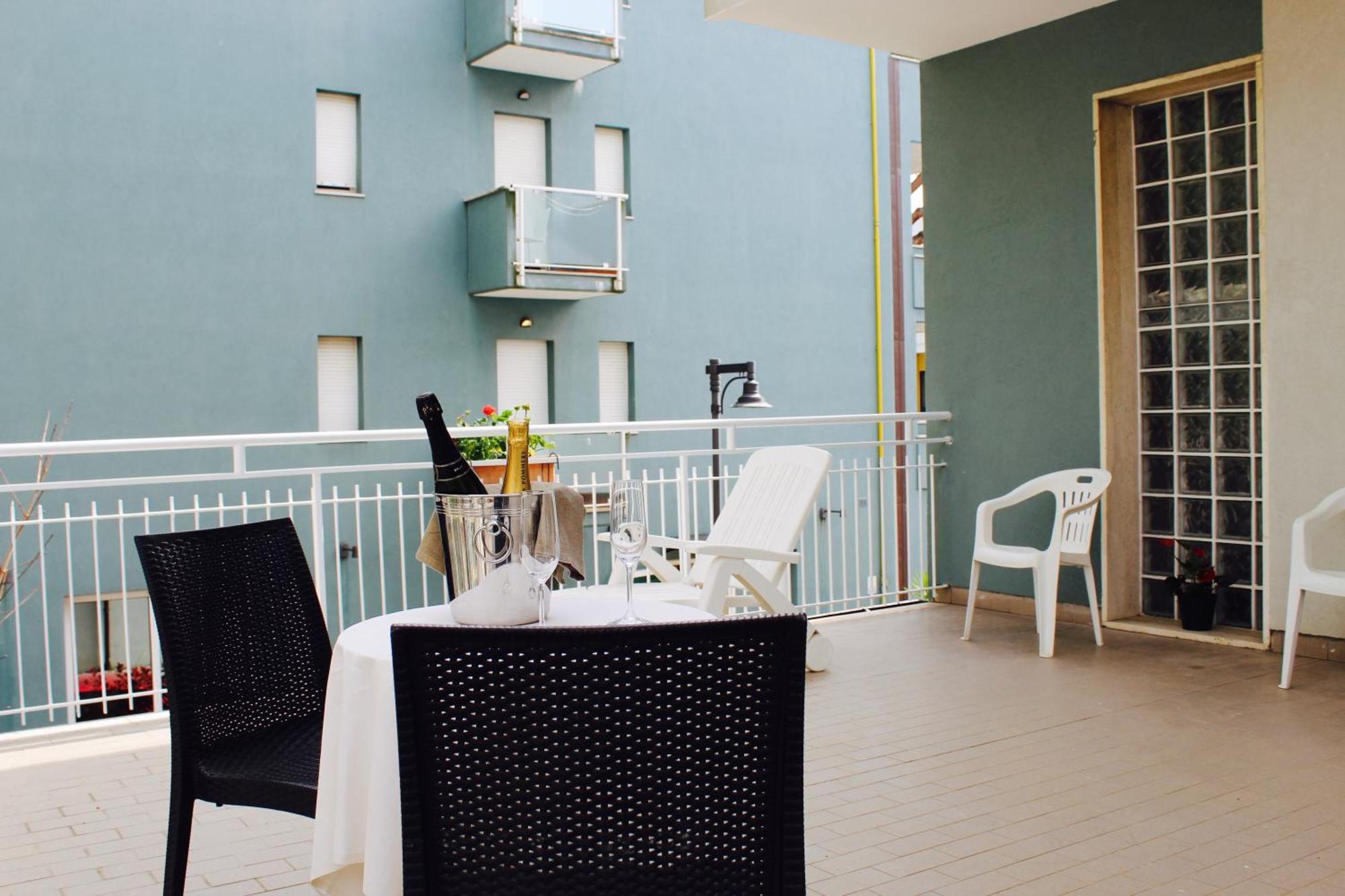 Blue Loft Hotel Cesenatico Exterior foto