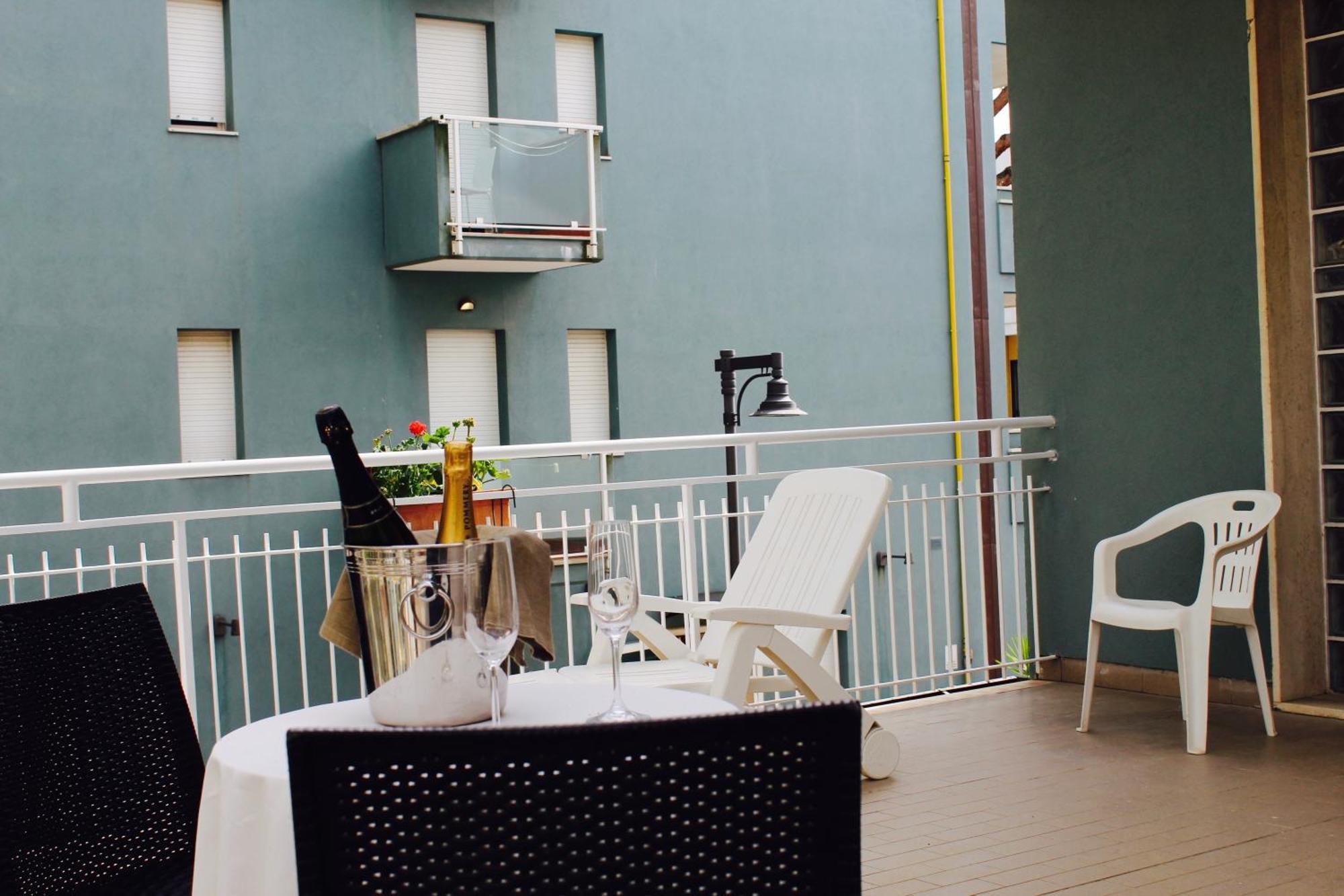 Blue Loft Hotel Cesenatico Exterior foto