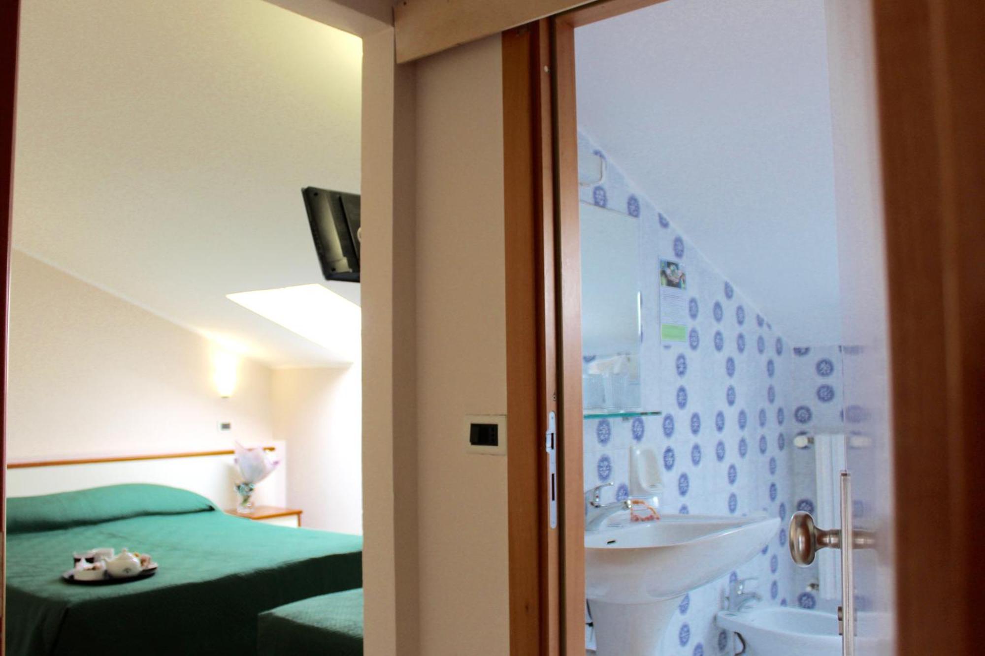 Blue Loft Hotel Cesenatico Exterior foto